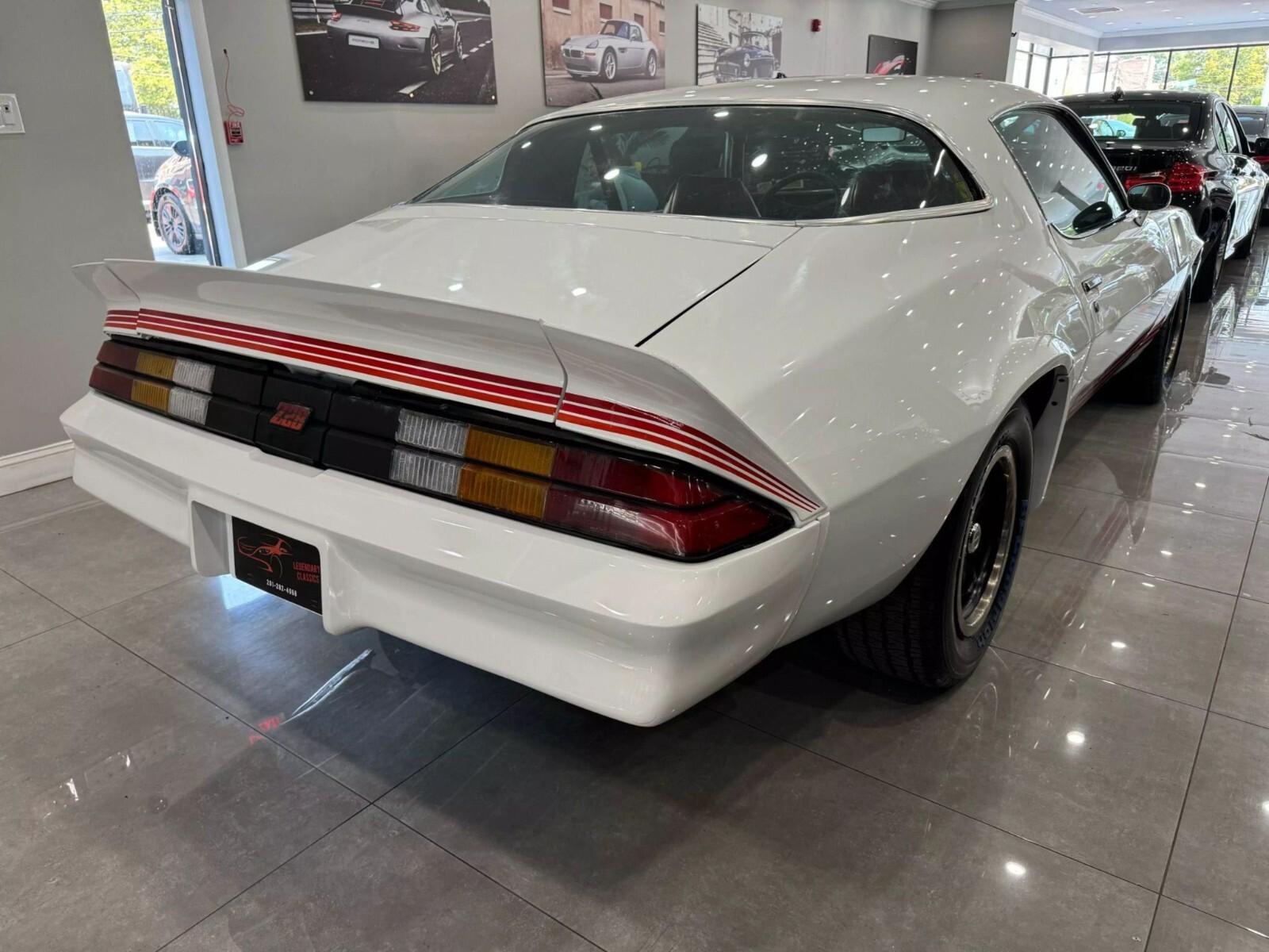 Chevrolet-Camaro-1981-Coupe-3