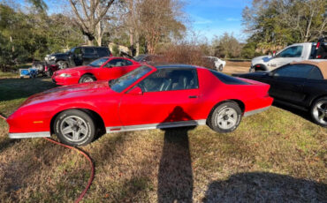 Chevrolet-Camaro-1982-Coupe-1
