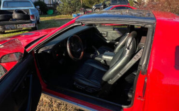 Chevrolet-Camaro-1982-Coupe-13