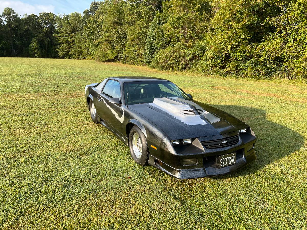 Chevrolet Camaro  1982 black