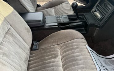 Chevrolet-Camaro-1983-11