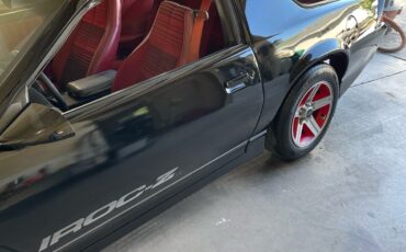 Chevrolet-Camaro-1985-12