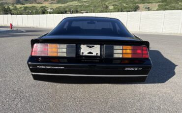 Chevrolet-Camaro-1985-15