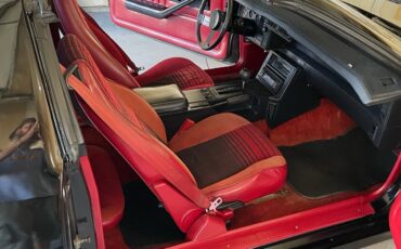 Chevrolet-Camaro-1985-23