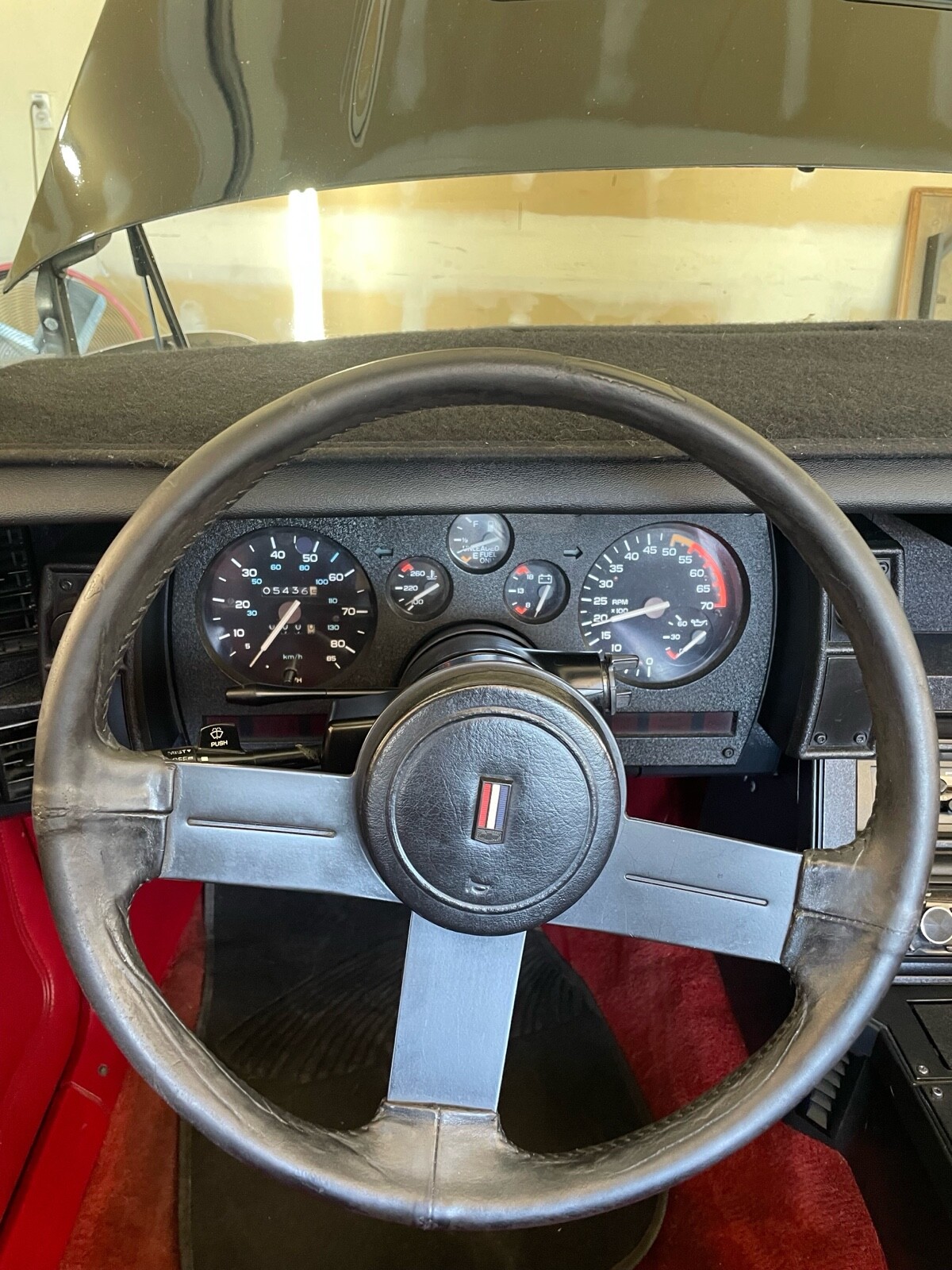 Chevrolet-Camaro-1985-26