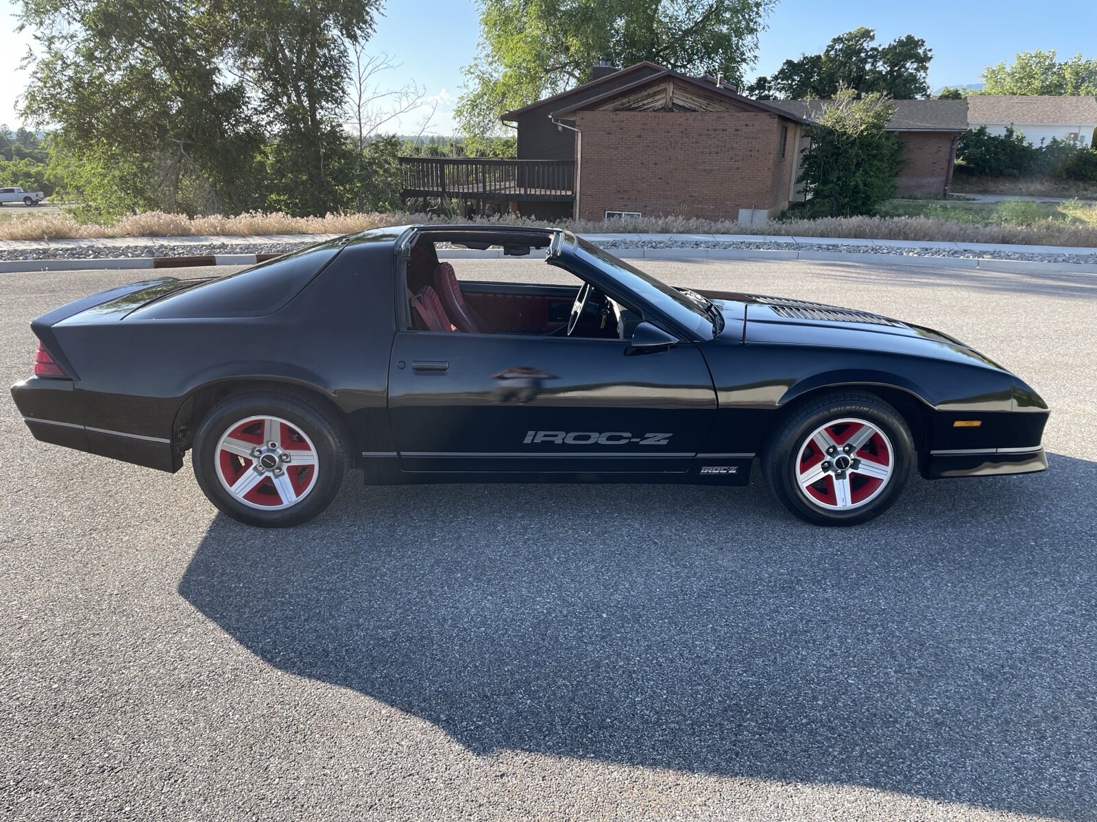 Chevrolet-Camaro-1985-4