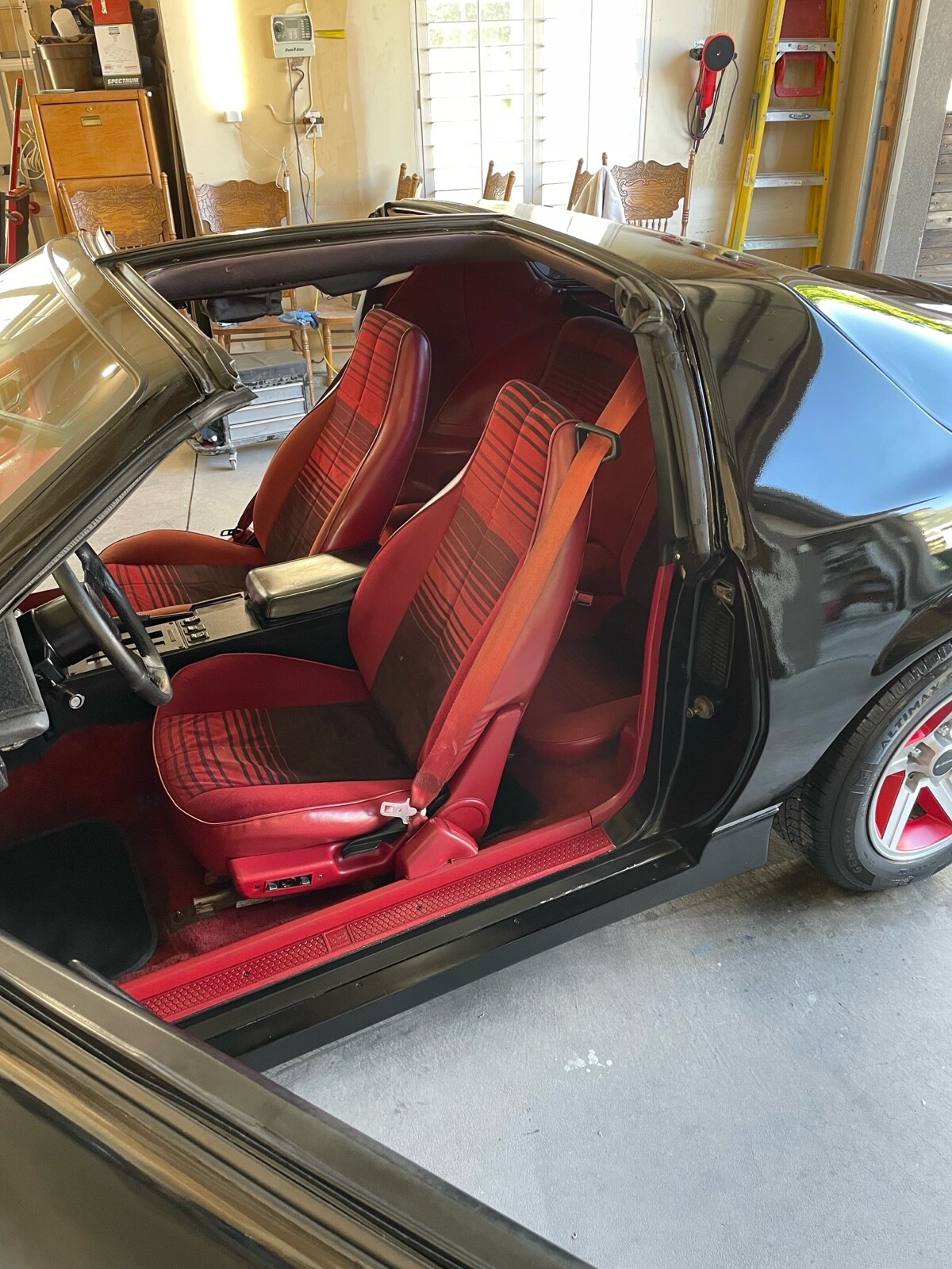 Chevrolet-Camaro-1985-6