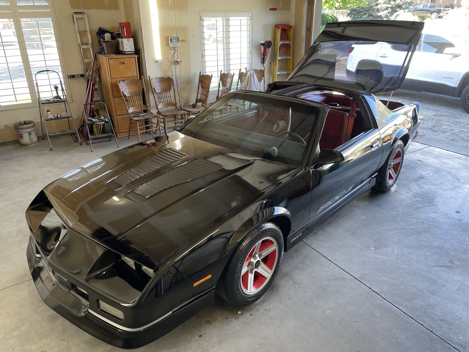 Chevrolet-Camaro-1985-8