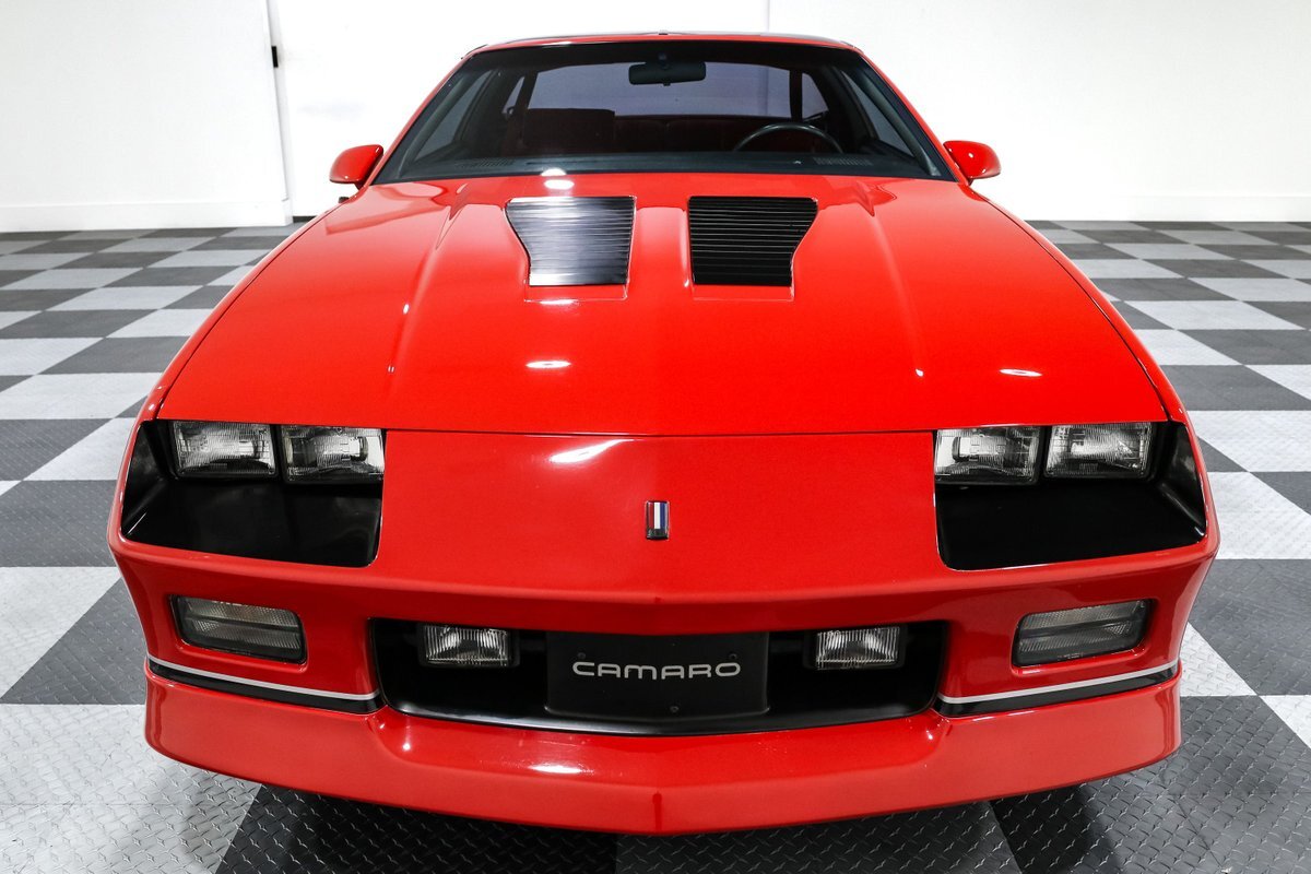 Chevrolet-Camaro-1985-Other-1