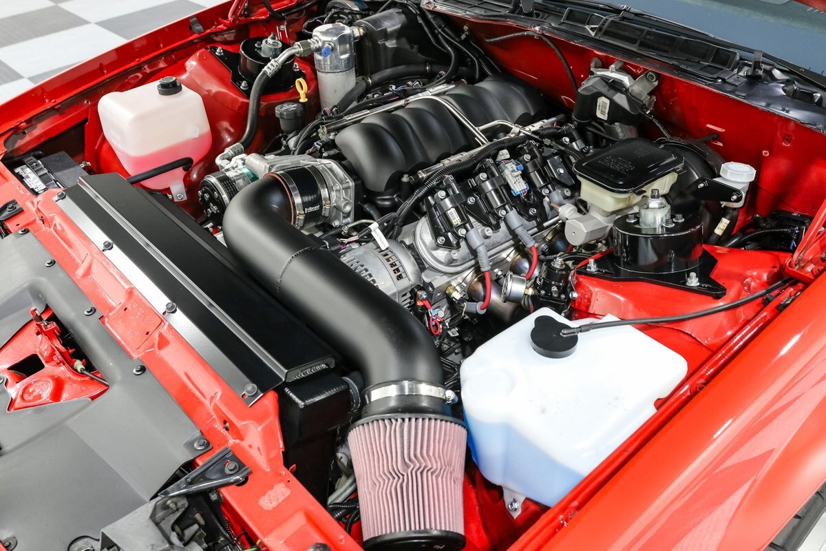 Chevrolet-Camaro-1985-Other-11