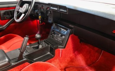 Chevrolet-Camaro-1985-Other-16