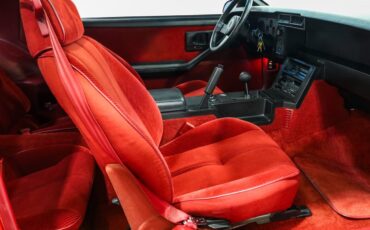 Chevrolet-Camaro-1985-Other-17