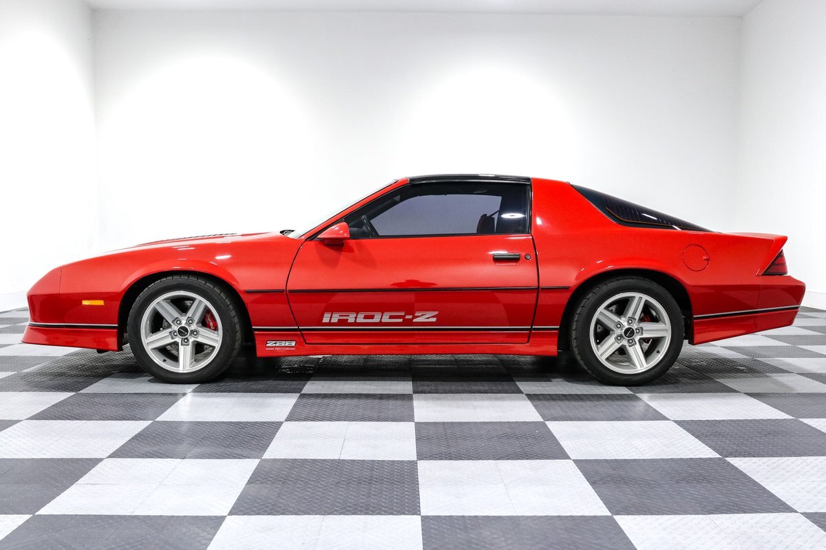 Chevrolet-Camaro-1985-Other-3