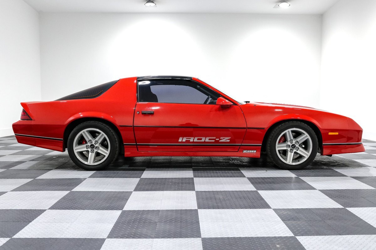 Chevrolet-Camaro-1985-Other-7