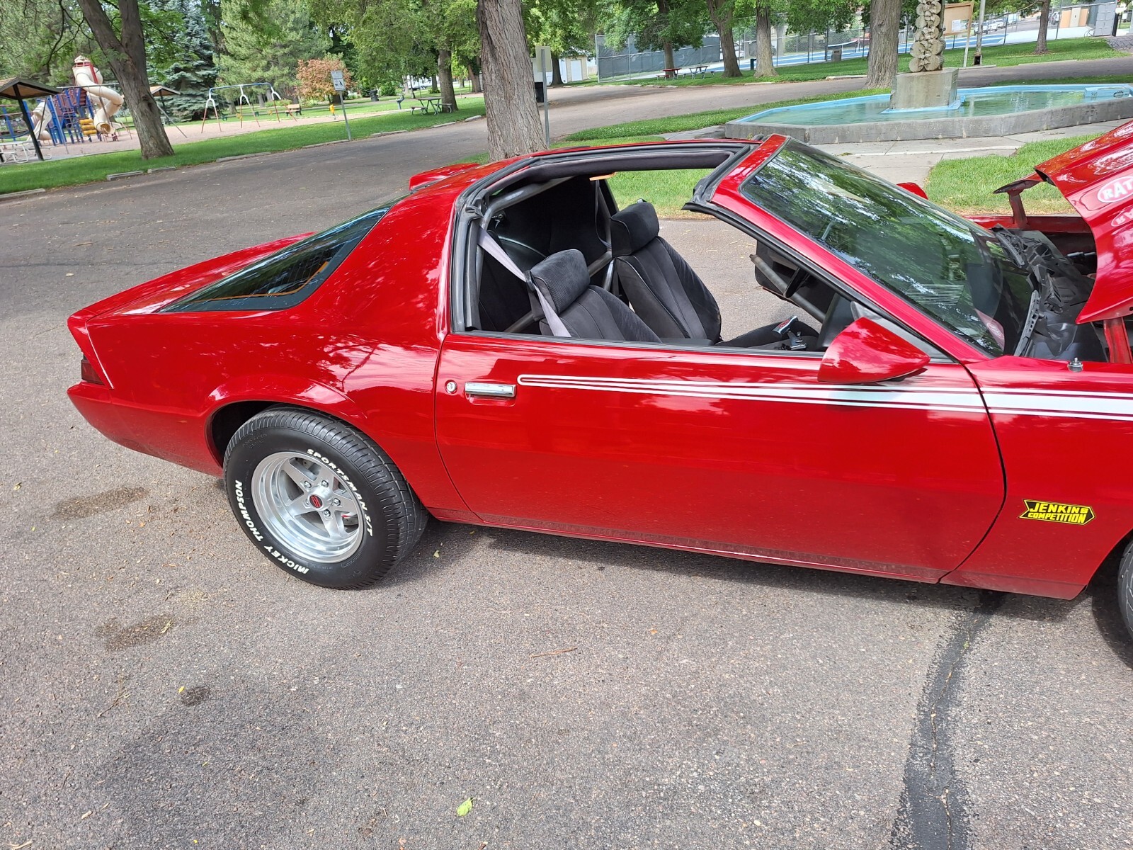 Chevrolet-Camaro-1986-Coupe-13