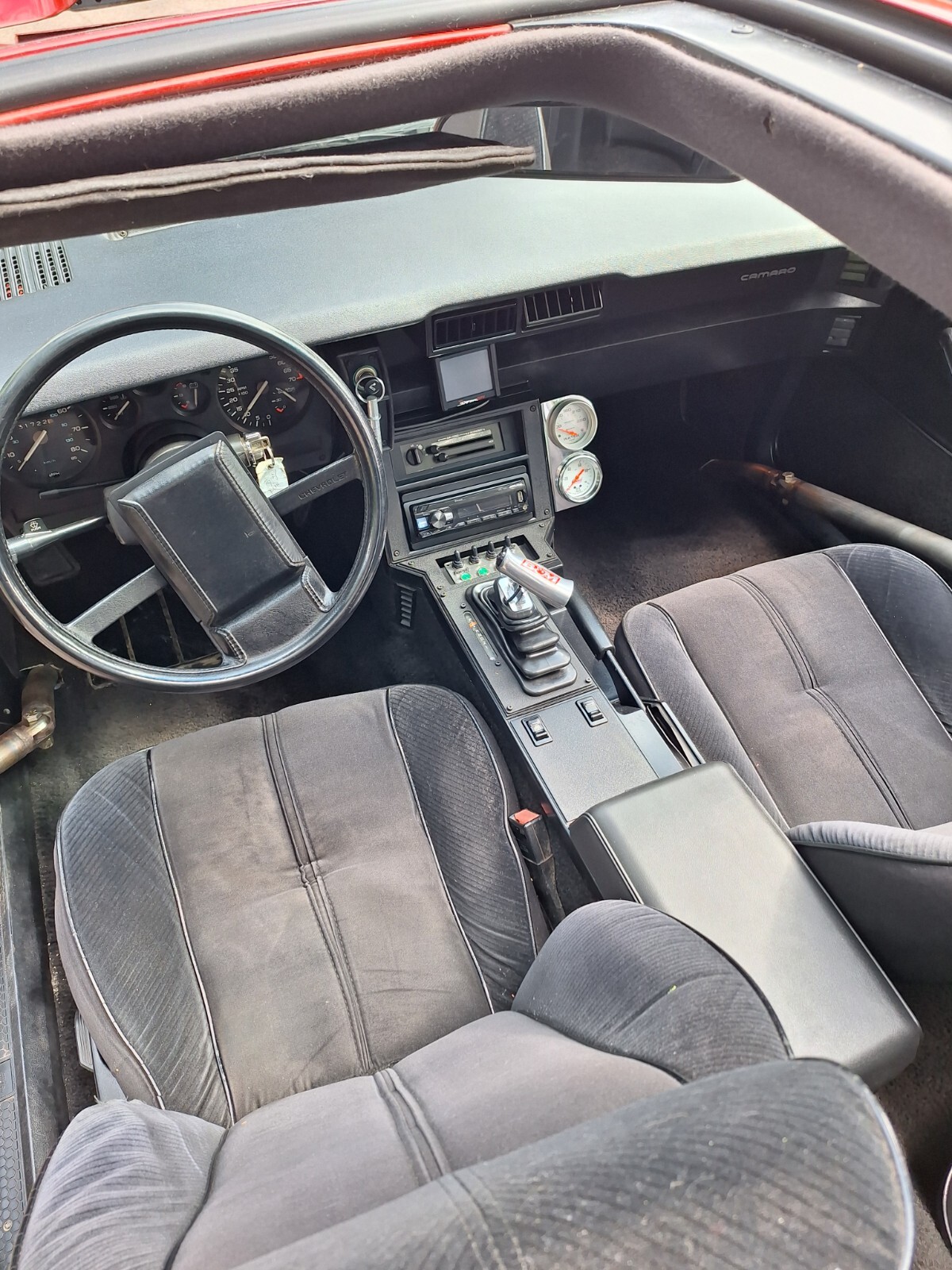 Chevrolet-Camaro-1986-Coupe-5