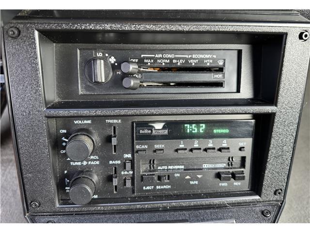 Chevrolet-Camaro-1987-2-Door-Hatchback-13