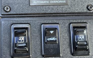 Chevrolet-Camaro-1987-2-Door-Hatchback-15