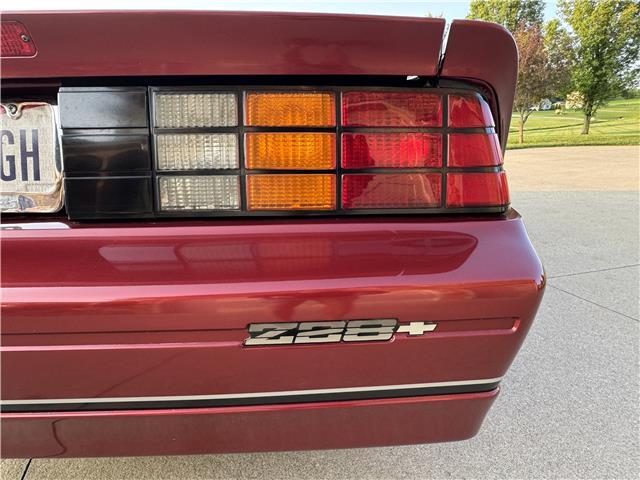 Chevrolet-Camaro-1987-2-Door-Hatchback-23
