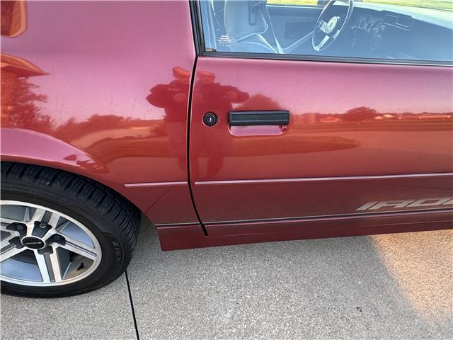 Chevrolet-Camaro-1987-2-Door-Hatchback-29
