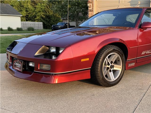 Chevrolet-Camaro-1987-2-Door-Hatchback-30
