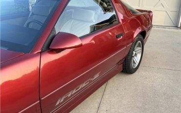 Chevrolet-Camaro-1987-2-Door-Hatchback-37