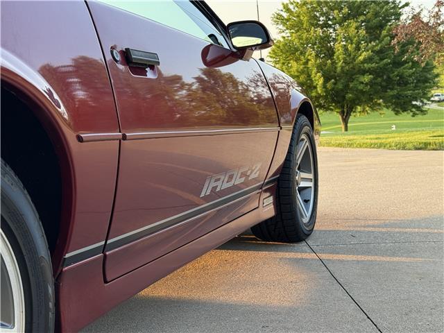 Chevrolet-Camaro-1987-2-Door-Hatchback-4