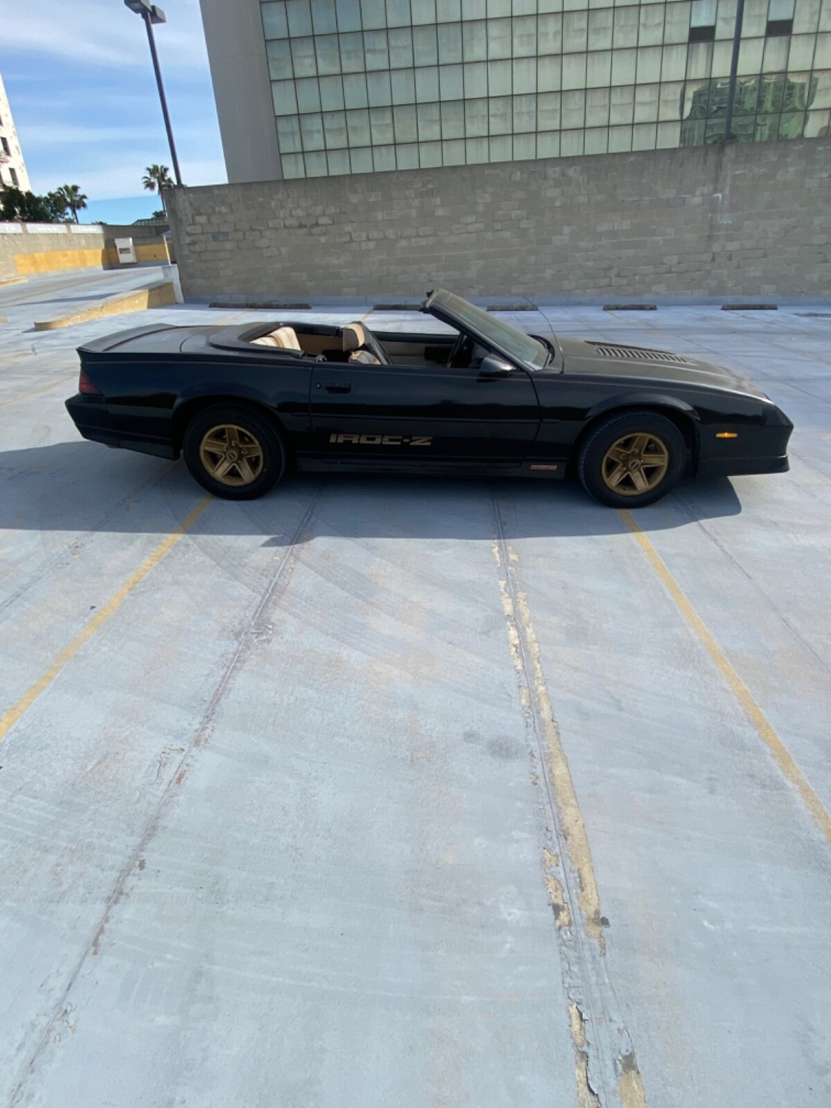 Chevrolet-Camaro-1988-Convertible-10
