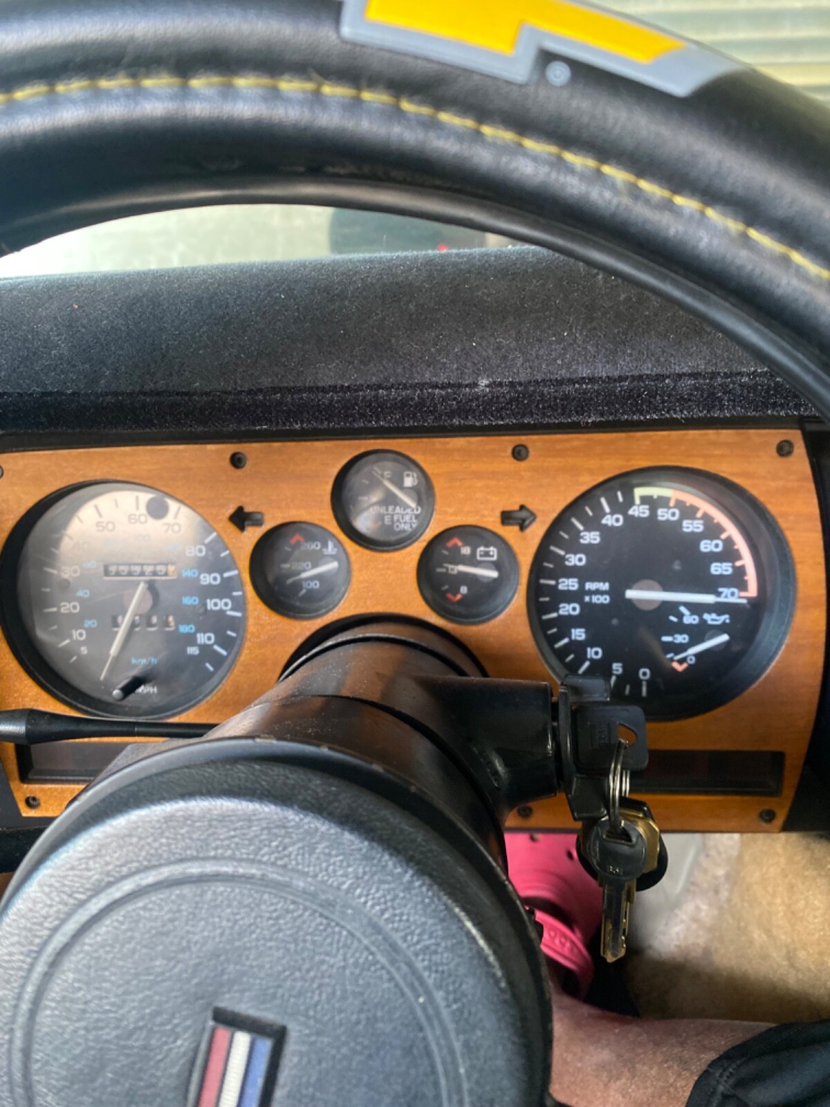 Chevrolet-Camaro-1988-Convertible-4