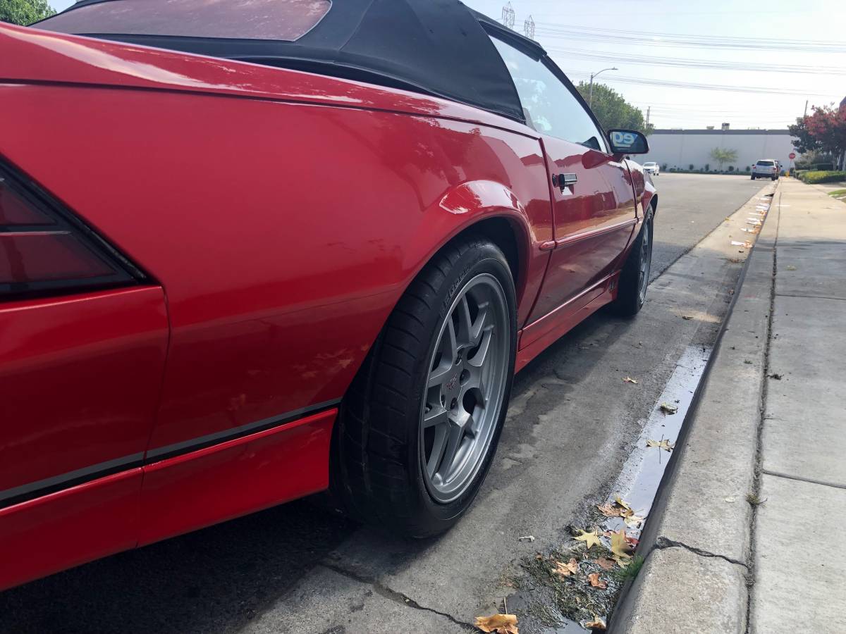 Chevrolet-Camaro-1989-10
