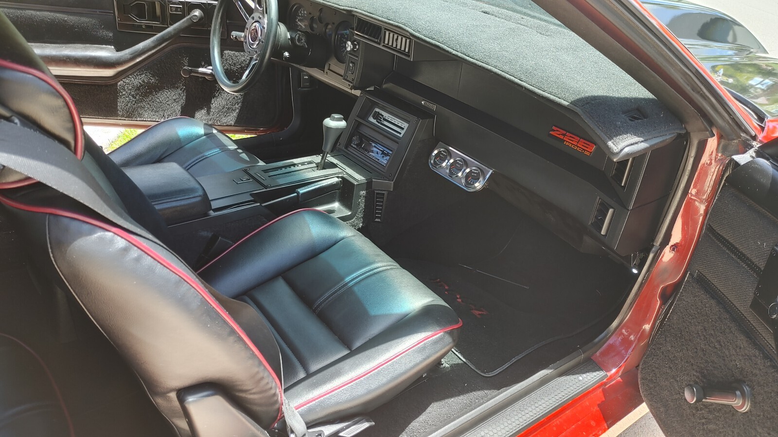 Chevrolet-Camaro-1989-Coupe-13