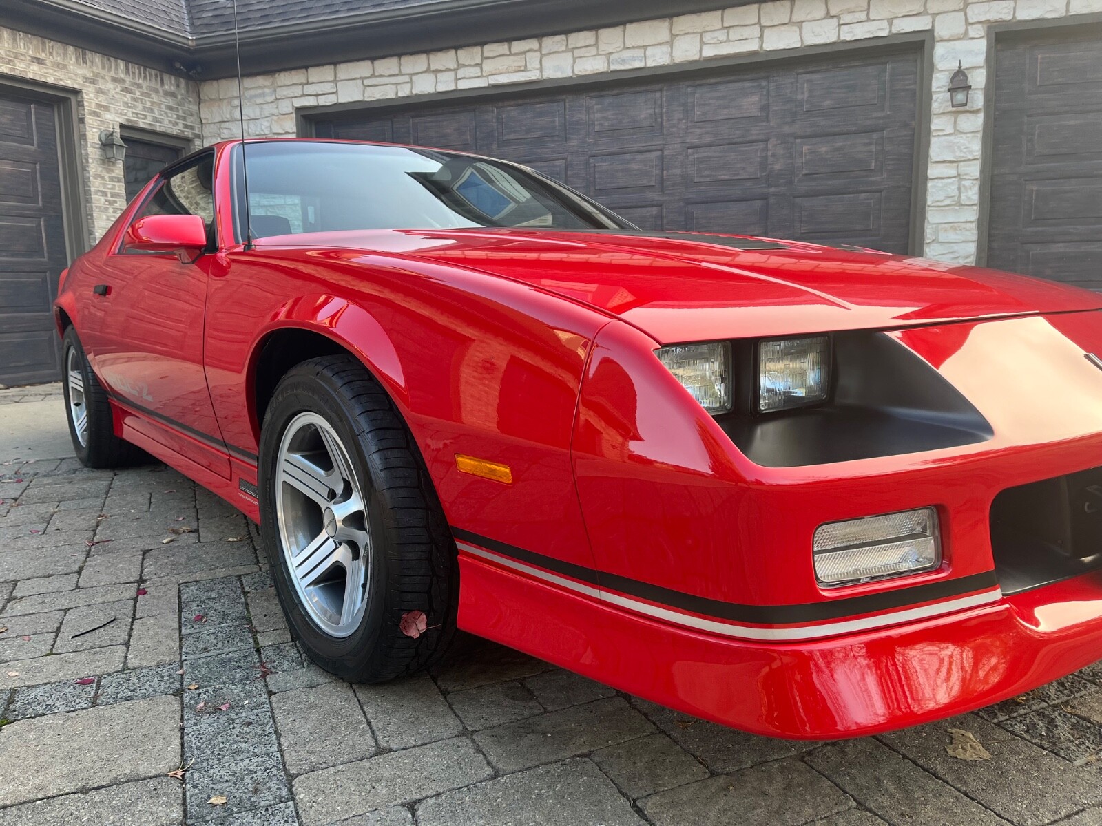 Chevrolet-Camaro-1989-Coupe-16