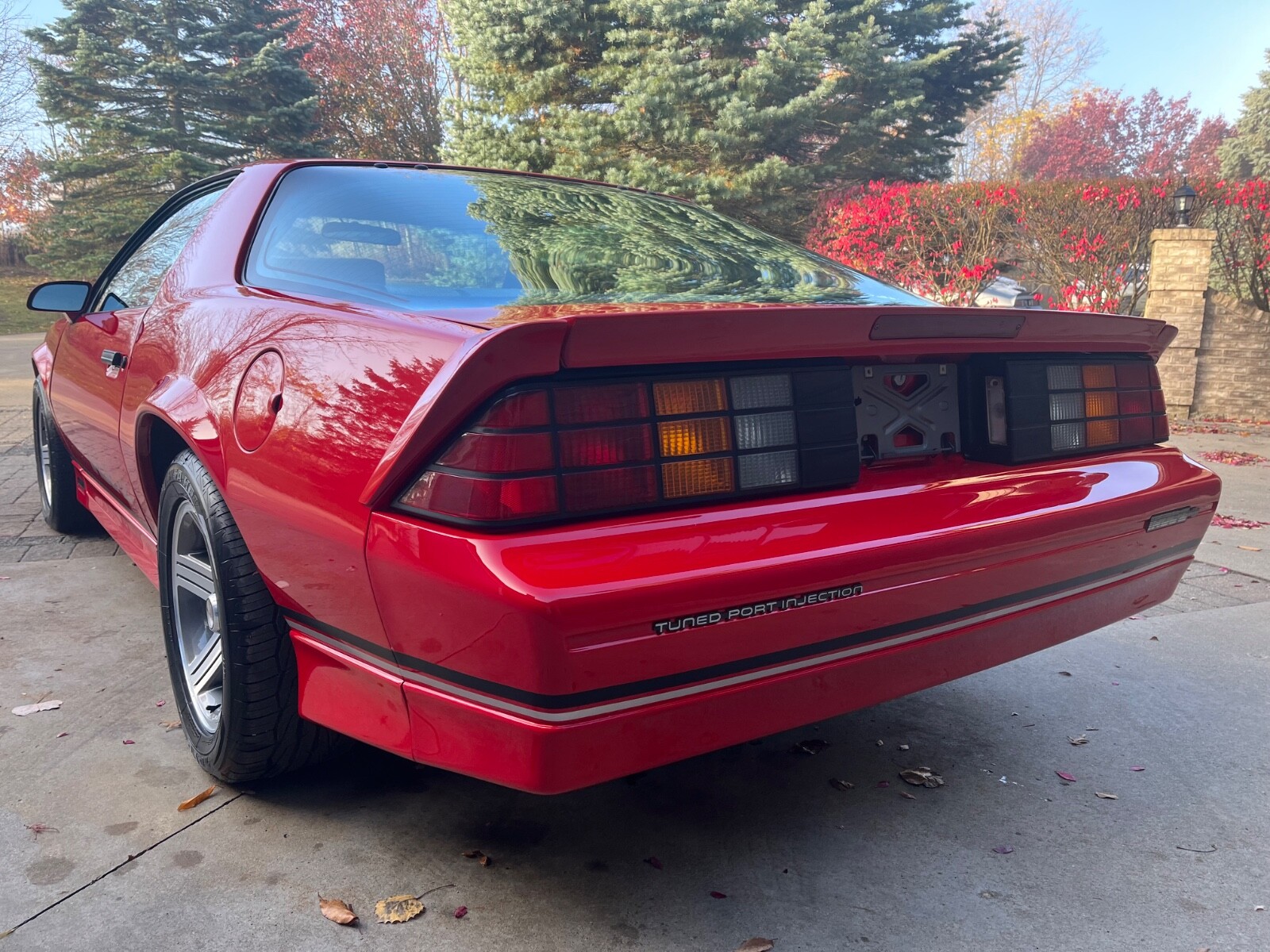 Chevrolet-Camaro-1989-Coupe-18
