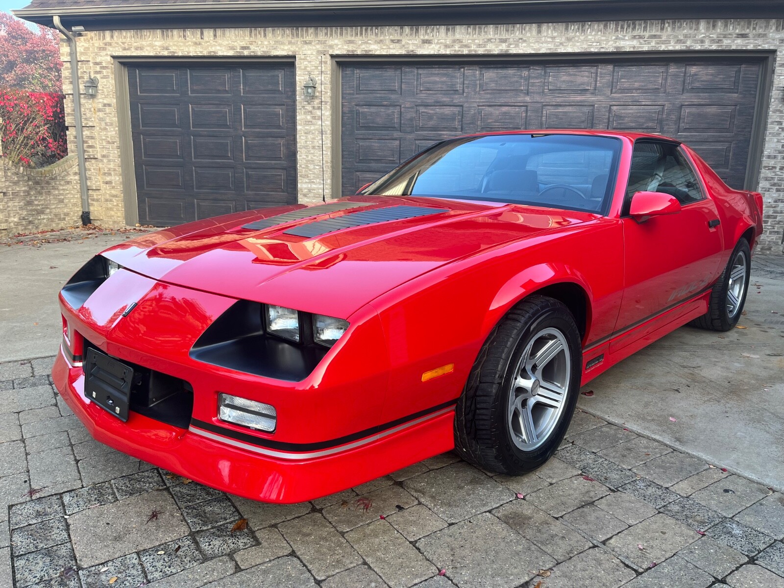 Chevrolet-Camaro-1989-Coupe-2