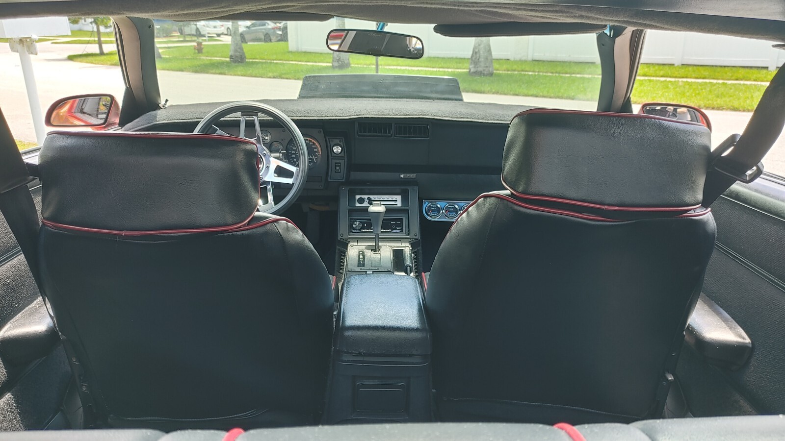 Chevrolet-Camaro-1989-Coupe-20