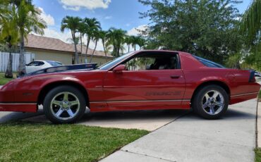 Chevrolet-Camaro-1989-Coupe