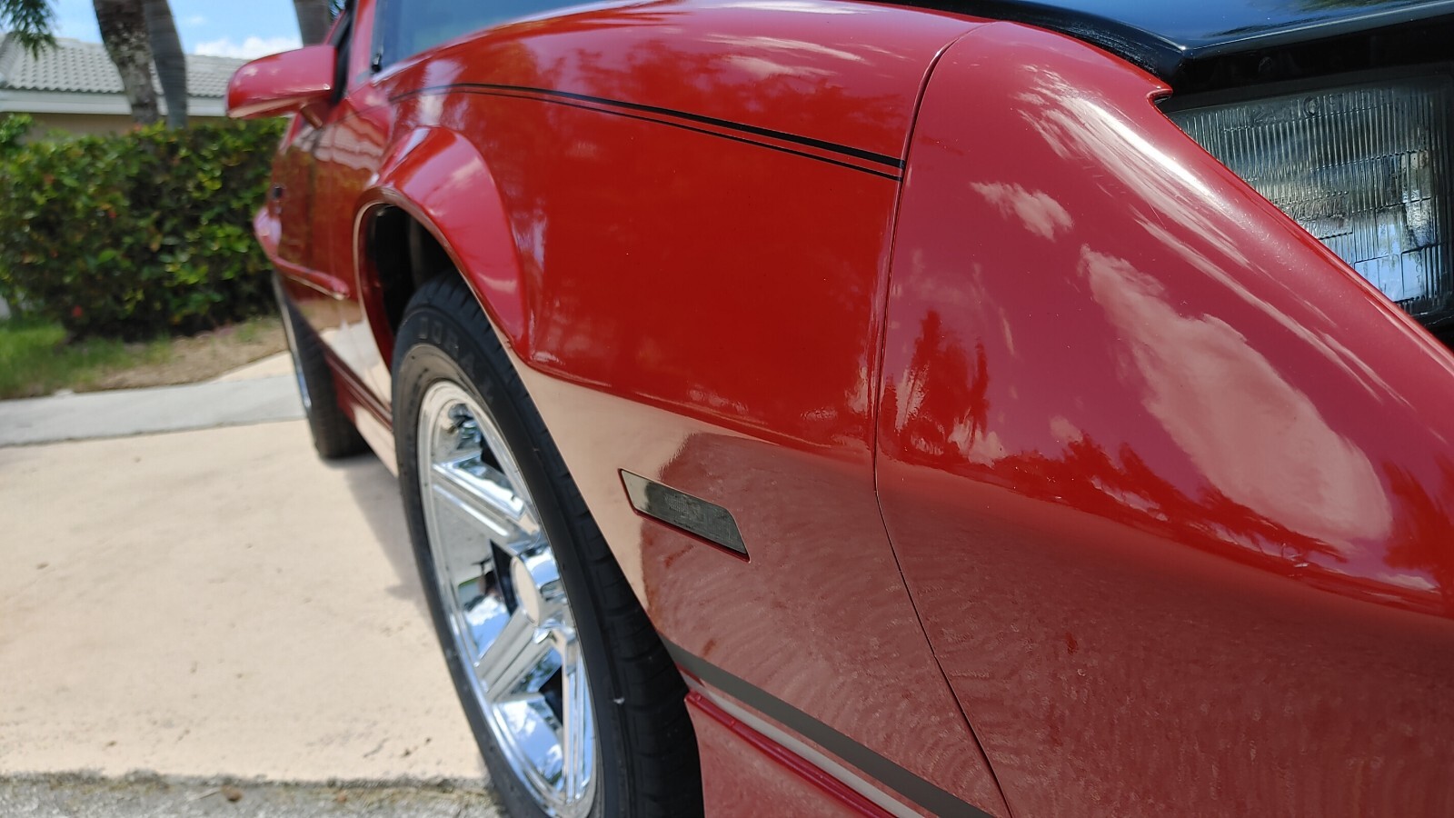 Chevrolet-Camaro-1989-Coupe-4