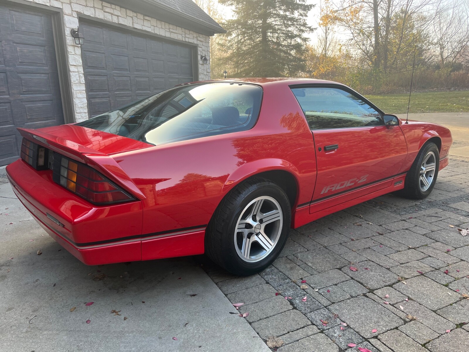 Chevrolet-Camaro-1989-Coupe-5