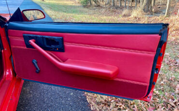 Chevrolet-Camaro-1989-Hatchback-25