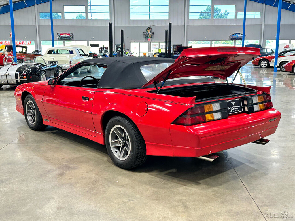 Chevrolet-Camaro-1990-Convertible-16