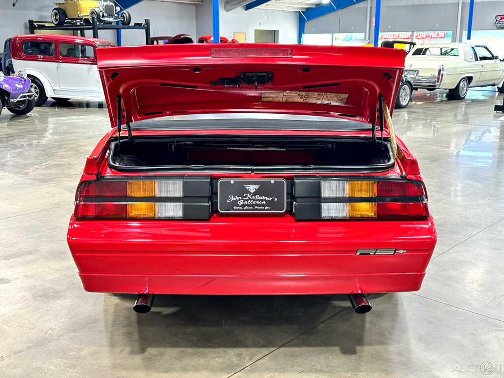 Chevrolet-Camaro-1990-Convertible-17