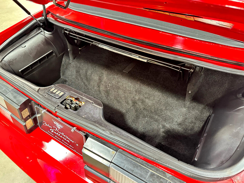 Chevrolet-Camaro-1990-Convertible-19