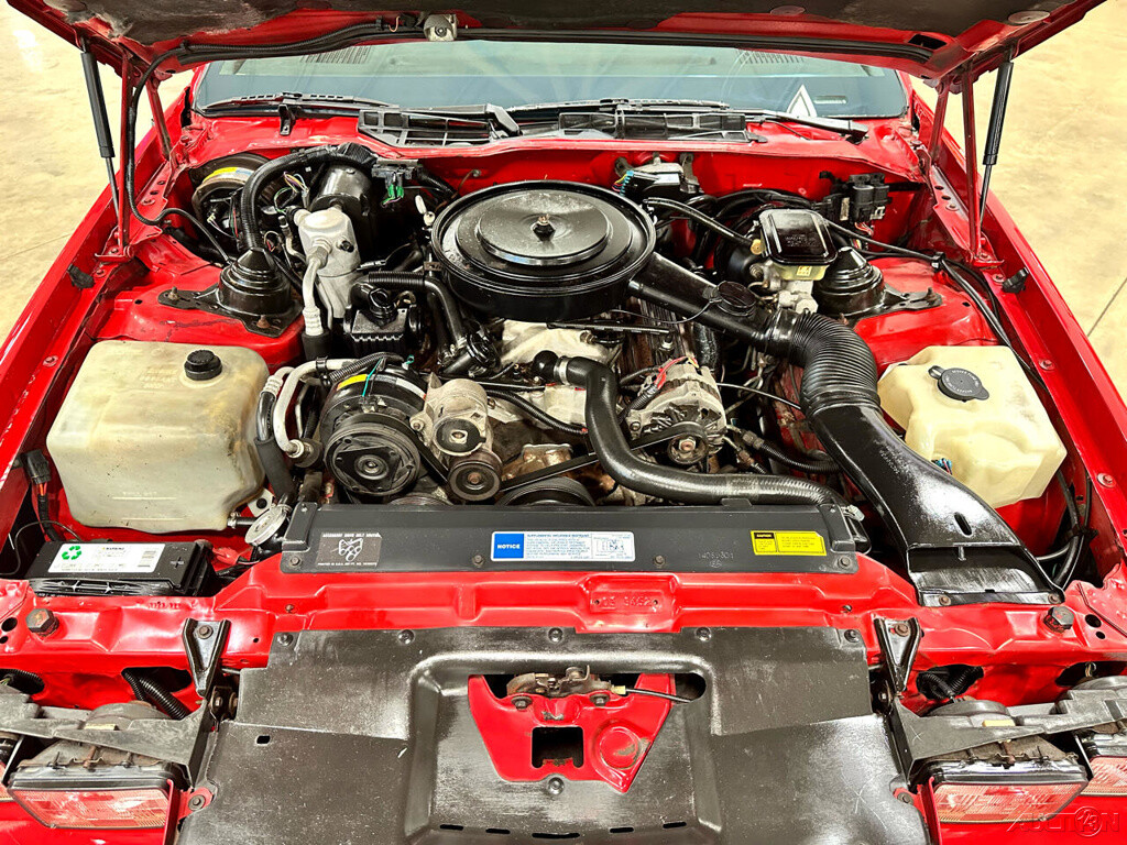 Chevrolet-Camaro-1990-Convertible-23