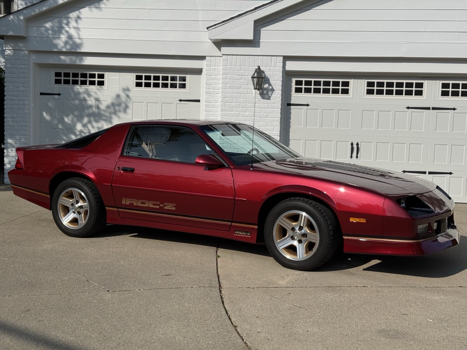 Chevrolet-Camaro-1990-Coupe-1