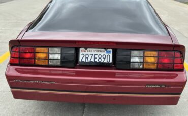 Chevrolet-Camaro-1990-Coupe-11