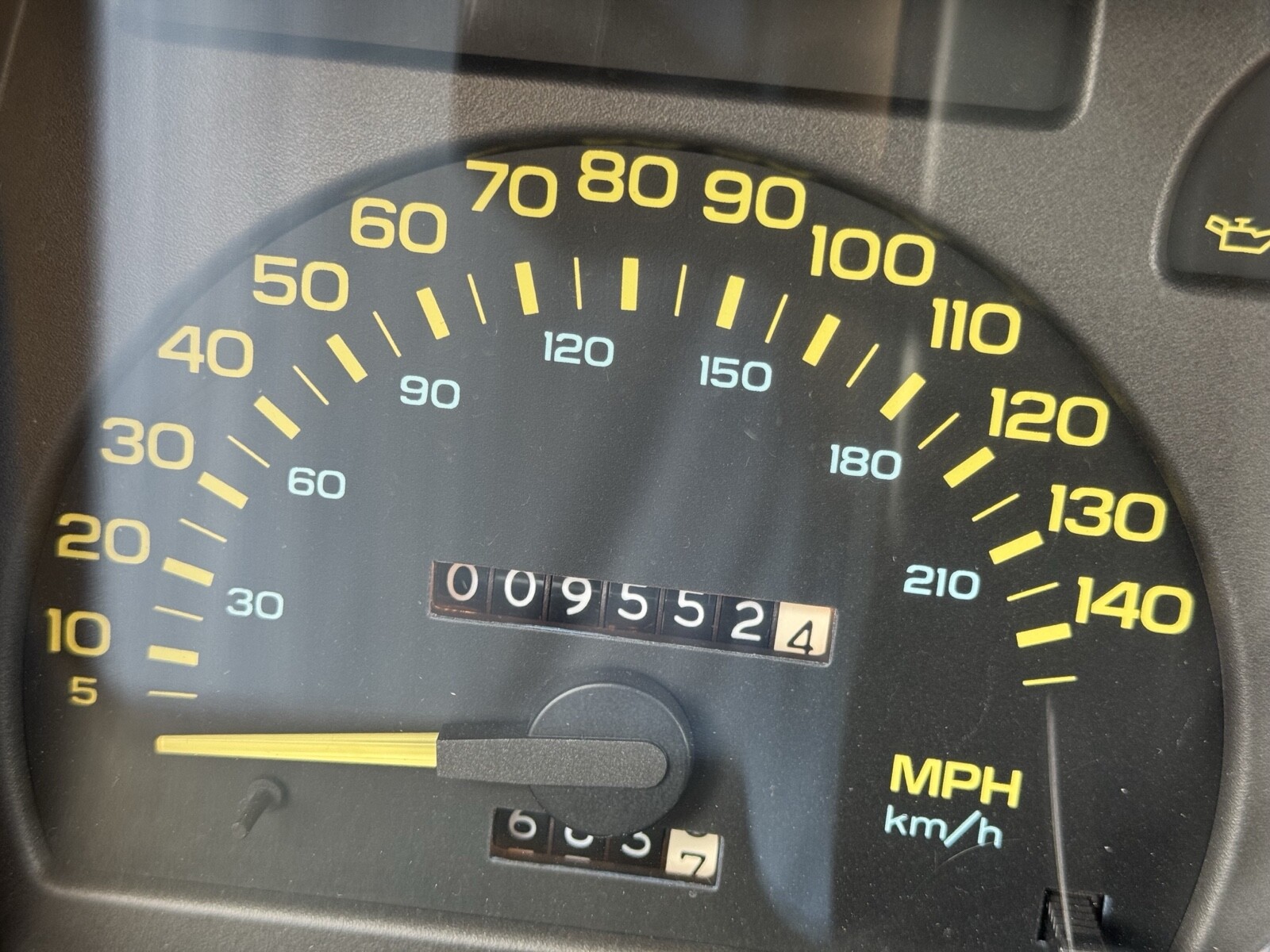 Chevrolet-Camaro-1990-Coupe-15