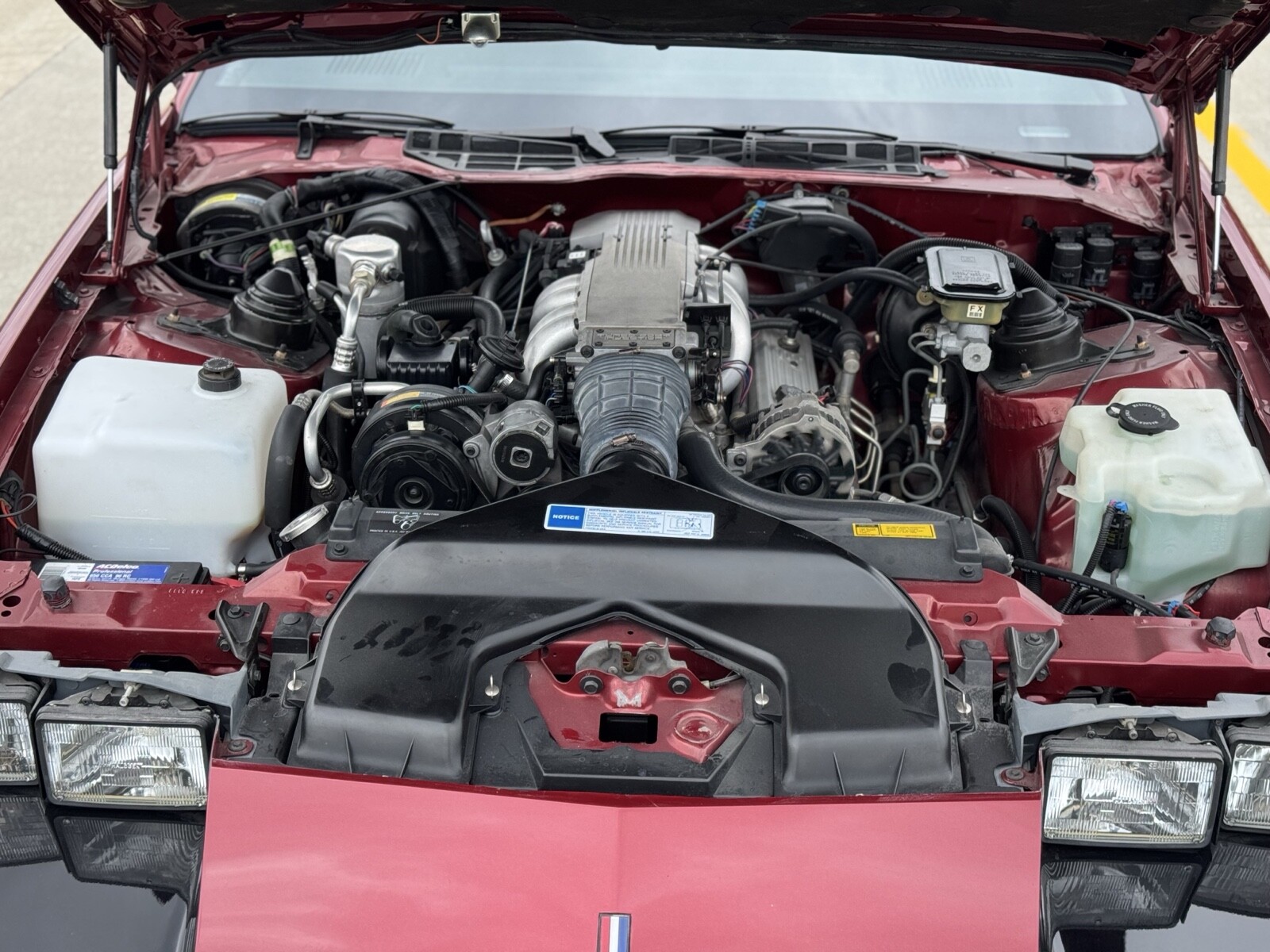Chevrolet-Camaro-1990-Coupe-29