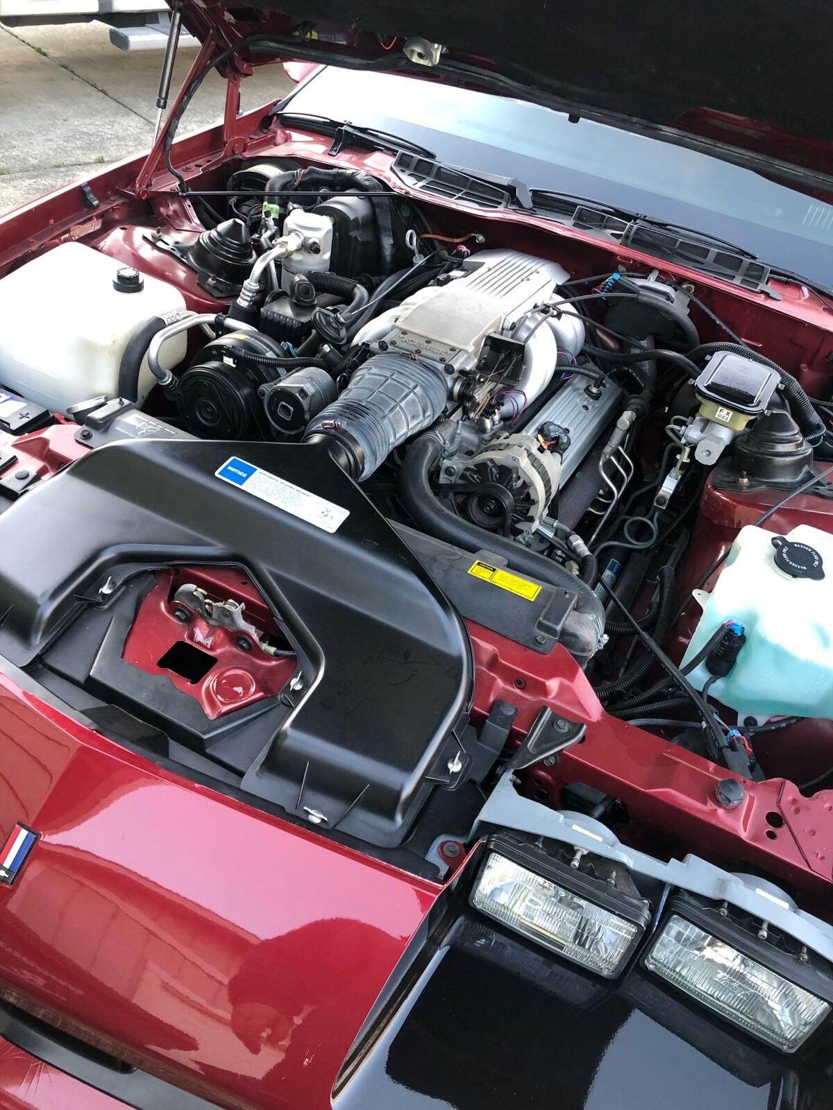 Chevrolet-Camaro-1990-Coupe-35