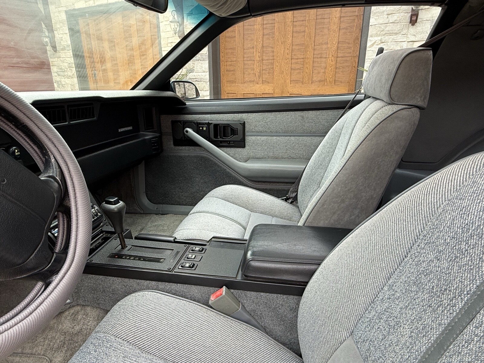 Chevrolet-Camaro-1991-Coupe-12