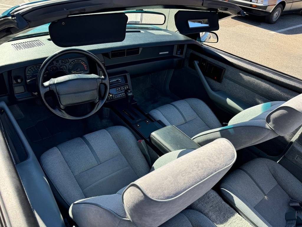 Chevrolet-Camaro-1991-blue-13